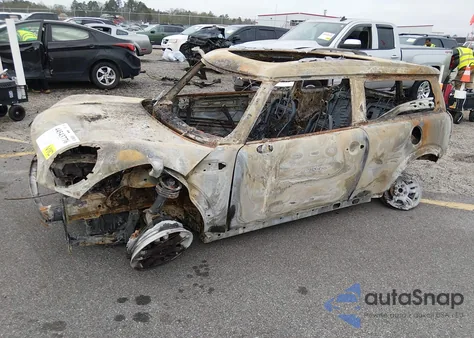 2011 Mini Cooper Clubman z USA, uszkodzony, nr VIN WMWZF3C5XBTY00334